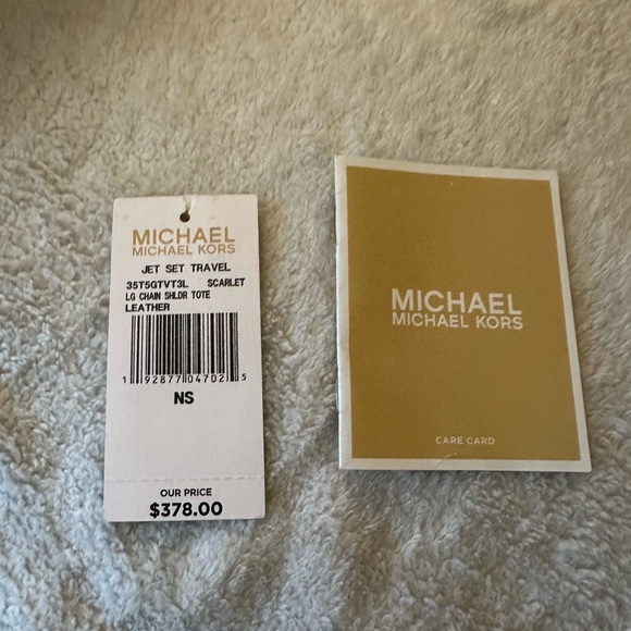 Michael Kors Purse RED.
Beautiful condition. 
Used maybe 3 times - Picture 5 of 11